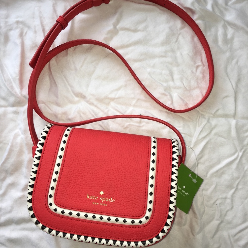 BRAND NEW KATE SPADE PURSE!
